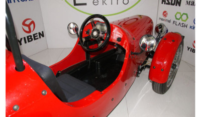 Retro Racer (biryerli)